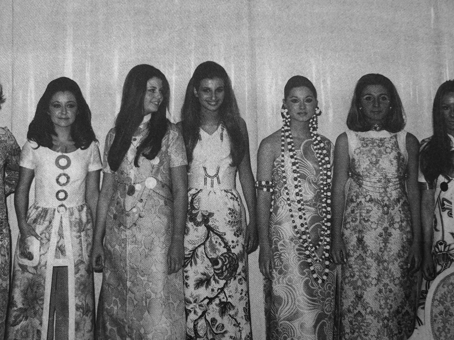 Fotografía de Isabel Preysler en un desfile benéfico.